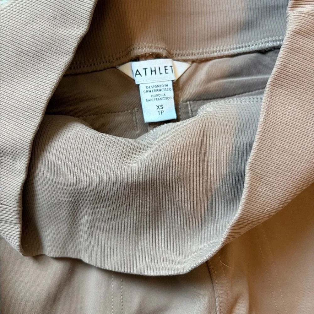 Athleta Venice high rise jogger- like new - Picture 4 of 6